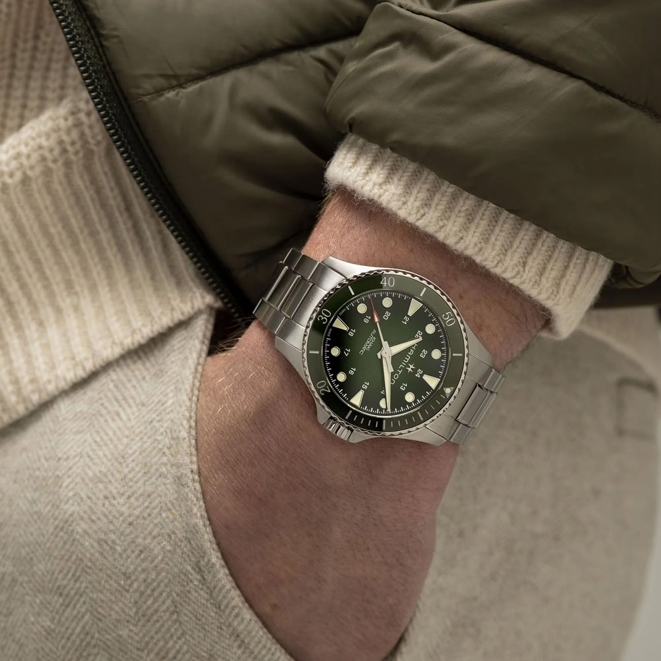 Khaki Navy Scuba Auto 43mm H82525160